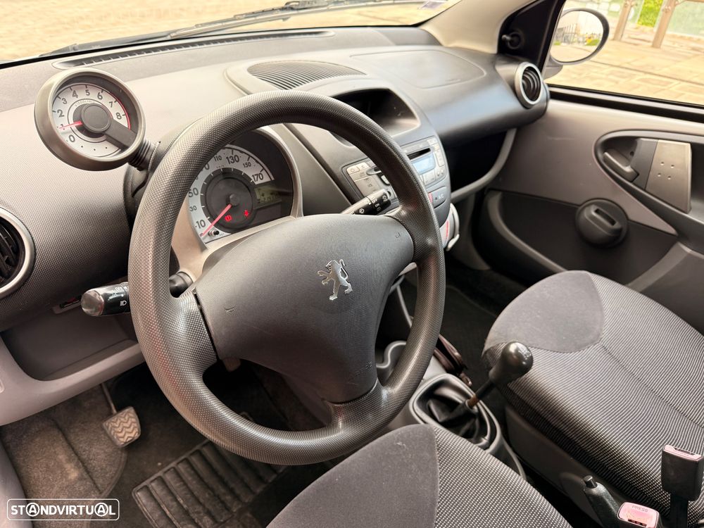 Peugeot 107 1.0 Urban - 9