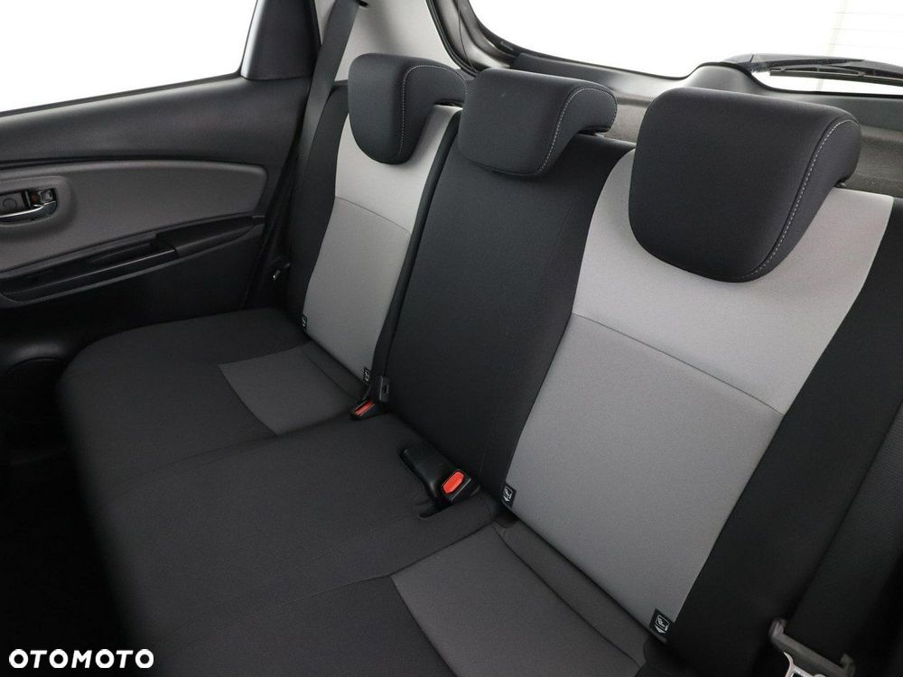 Toyota Yaris Hybrid 100 Active EU6 - 18