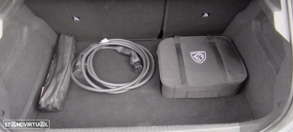 Peugeot e-208 50 kWh Allure Pack - 28