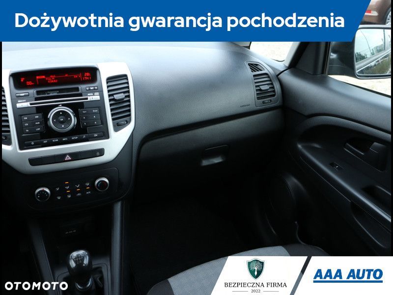 Kia Venga - 9