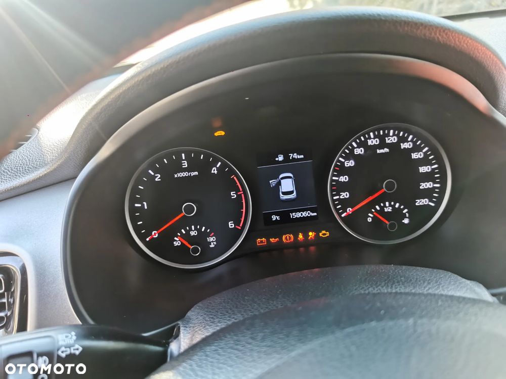 Kia Stonic 1.6 CRDi Vision - 8