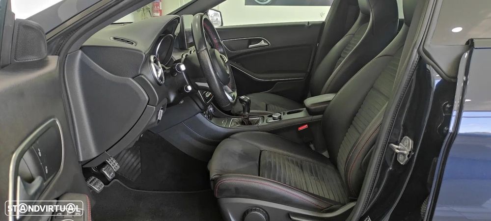 Mercedes-Benz CLA 180 d Shooting Brake AMG Line - 17