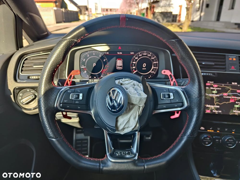 Volkswagen Golf GTI (BlueMotion Technology) DSG - 26