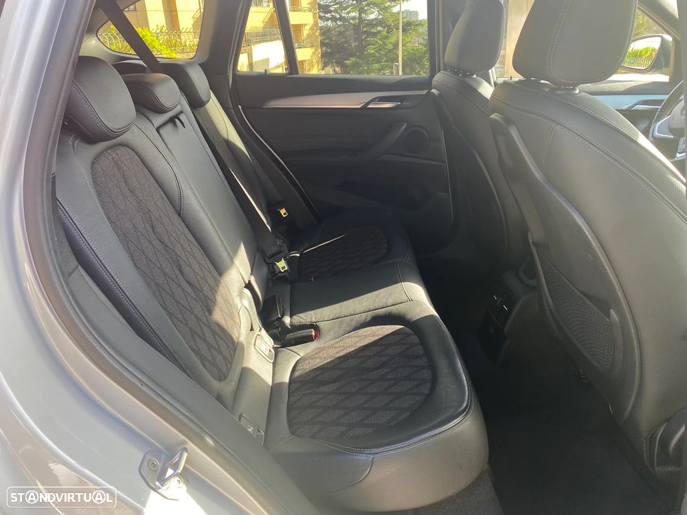 BMW X1 16 d sDrive Line xLine - 12