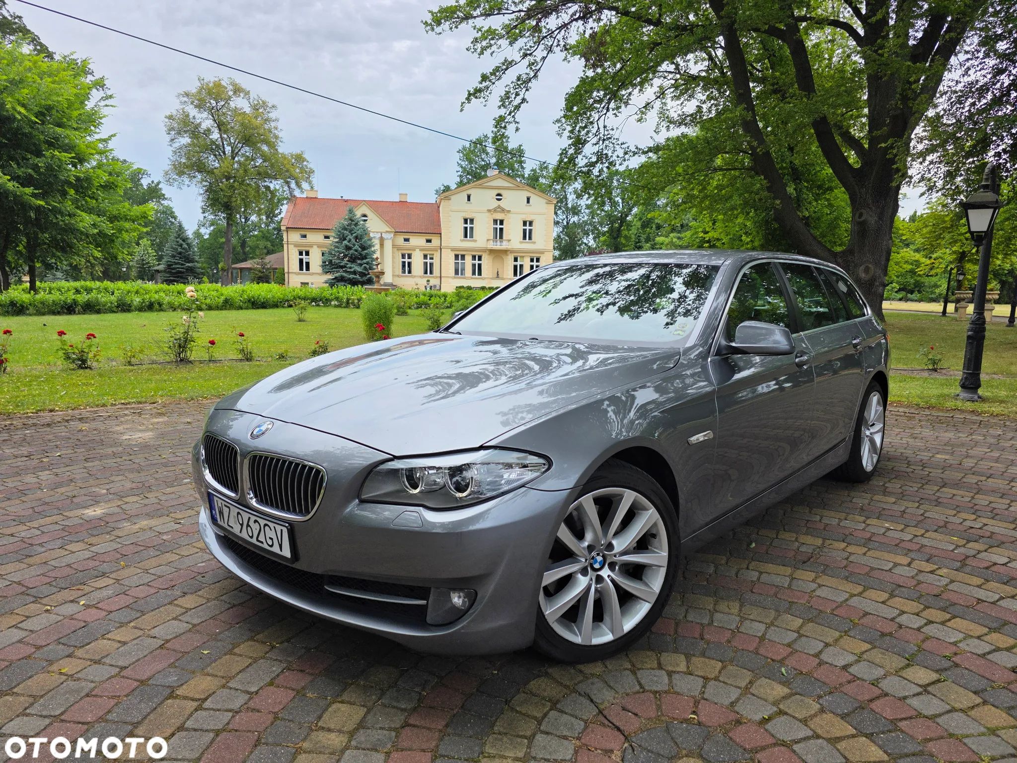 BMW Seria 5 535i Touring - 1