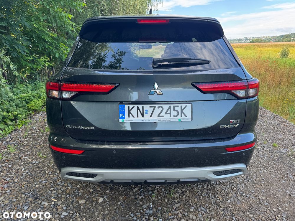 Mitsubishi Outlander 2.4 4WD Diamant TOP - 9