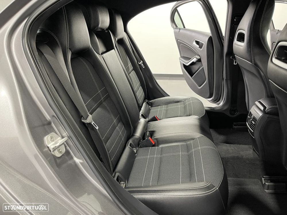 Mercedes-Benz A 180 CDI BE Edition Urban - 35