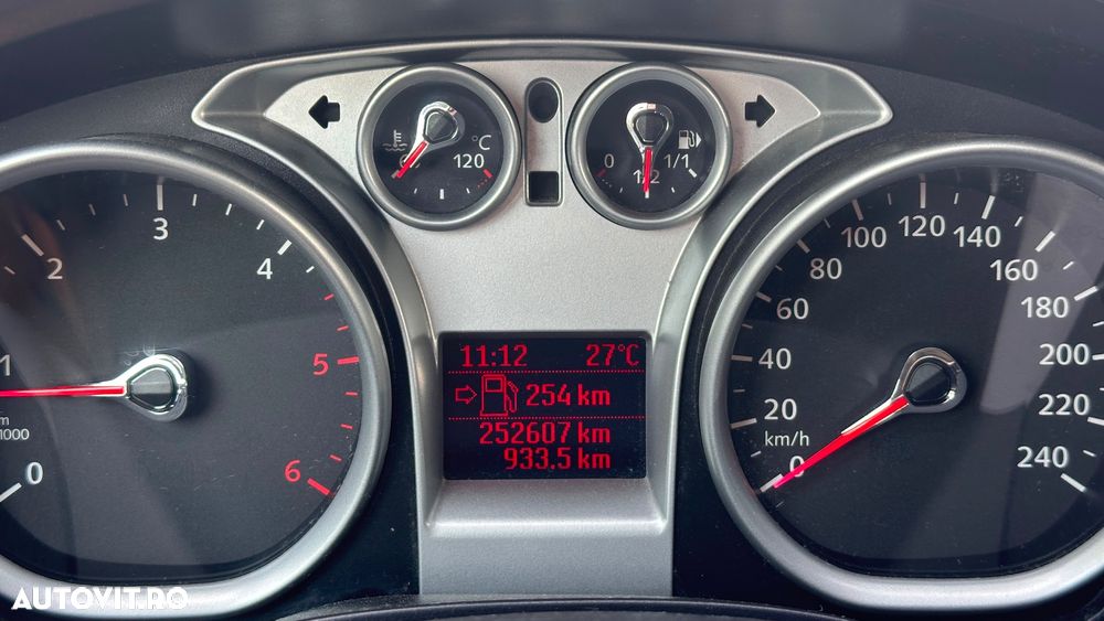 Ford Kuga 2.0 TDCi 4WD Titanium - 8