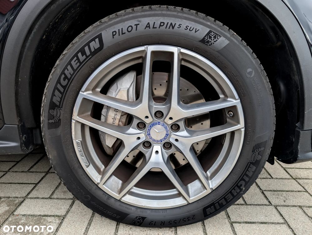 Mercedes-Benz GLC 220 d Coupe 4Matic 9G-TRONIC AMG Line - 40