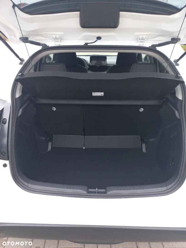 Toyota Yaris Hybrid 1.5 Style - 6