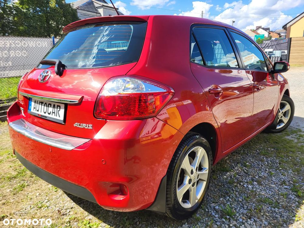 Toyota Auris 1.6 Valvematic Executive - 10