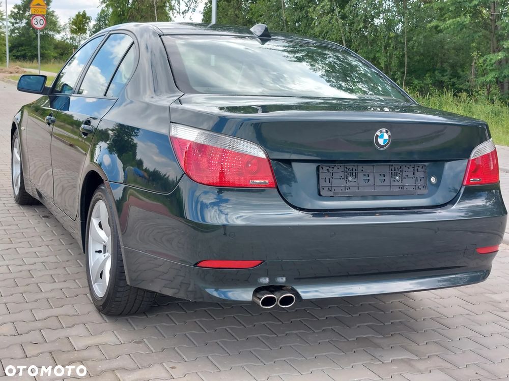 BMW Seria 5 525i - 25