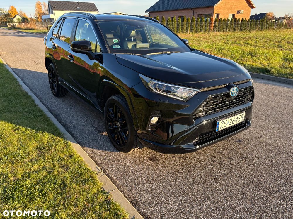 Toyota RAV4 2.5 Hybrid Black Edition by JBL 4x4 - 2