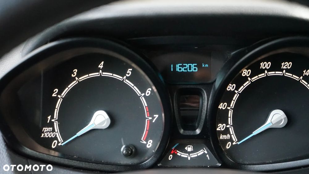 Ford Tourneo Courier - 31
