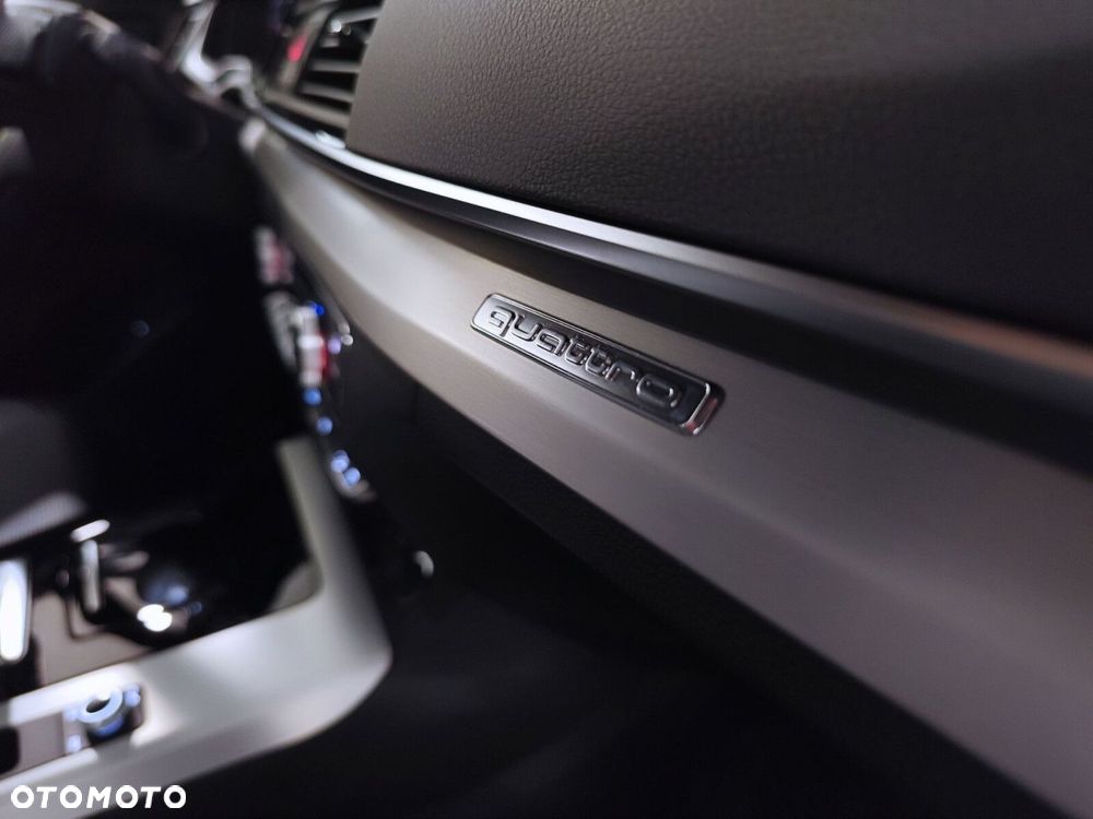 Audi Q5 Sportback - 11