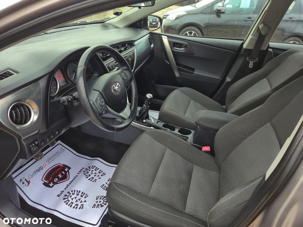 Toyota Auris 1.6 Executive - 16