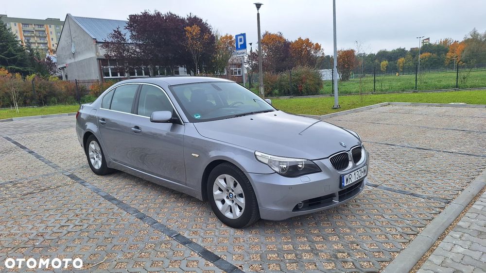 BMW Seria 5 523i - 2