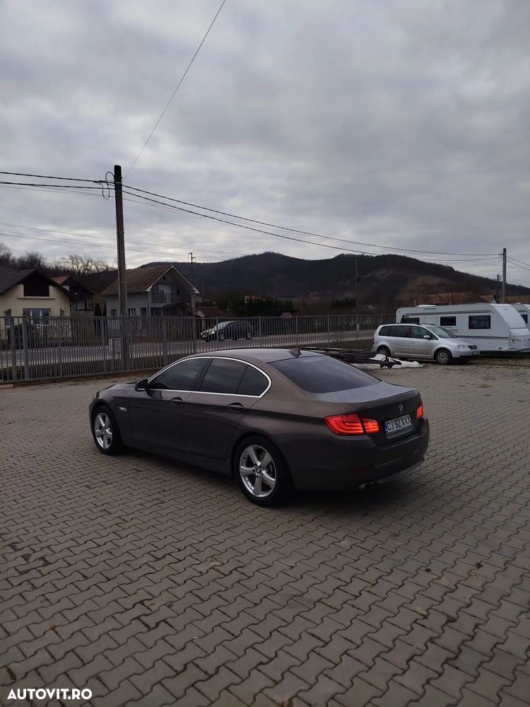 BMW Seria 5 520d - 4
