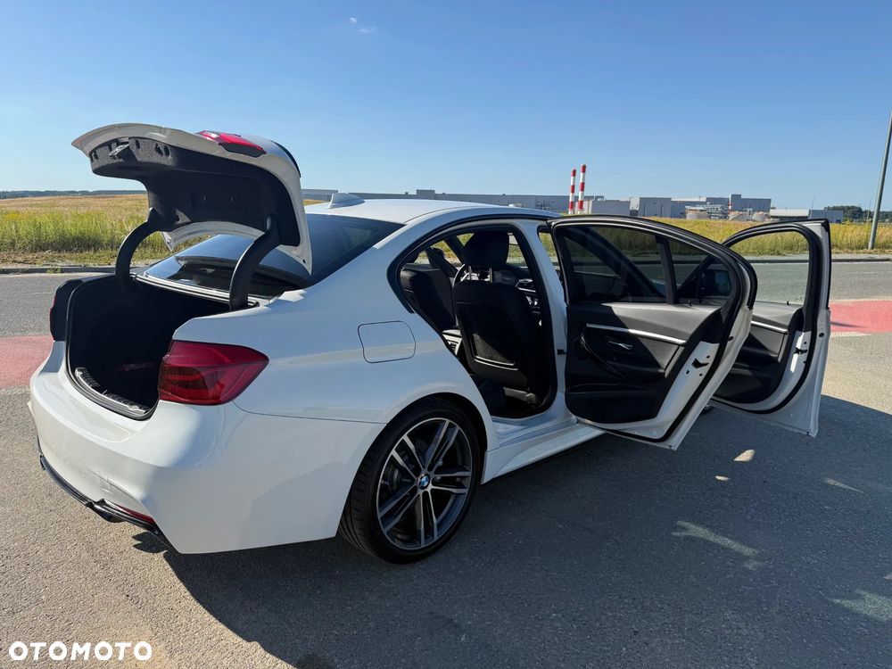 BMW Seria 3 - 32