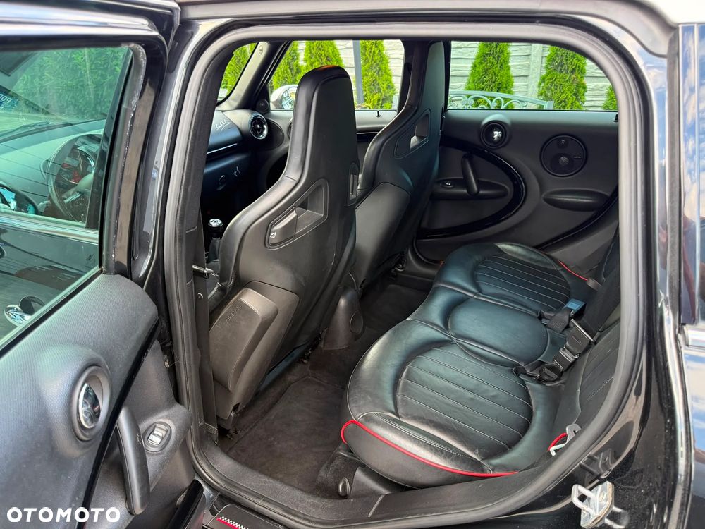 MINI John Cooper Works All4 - 24