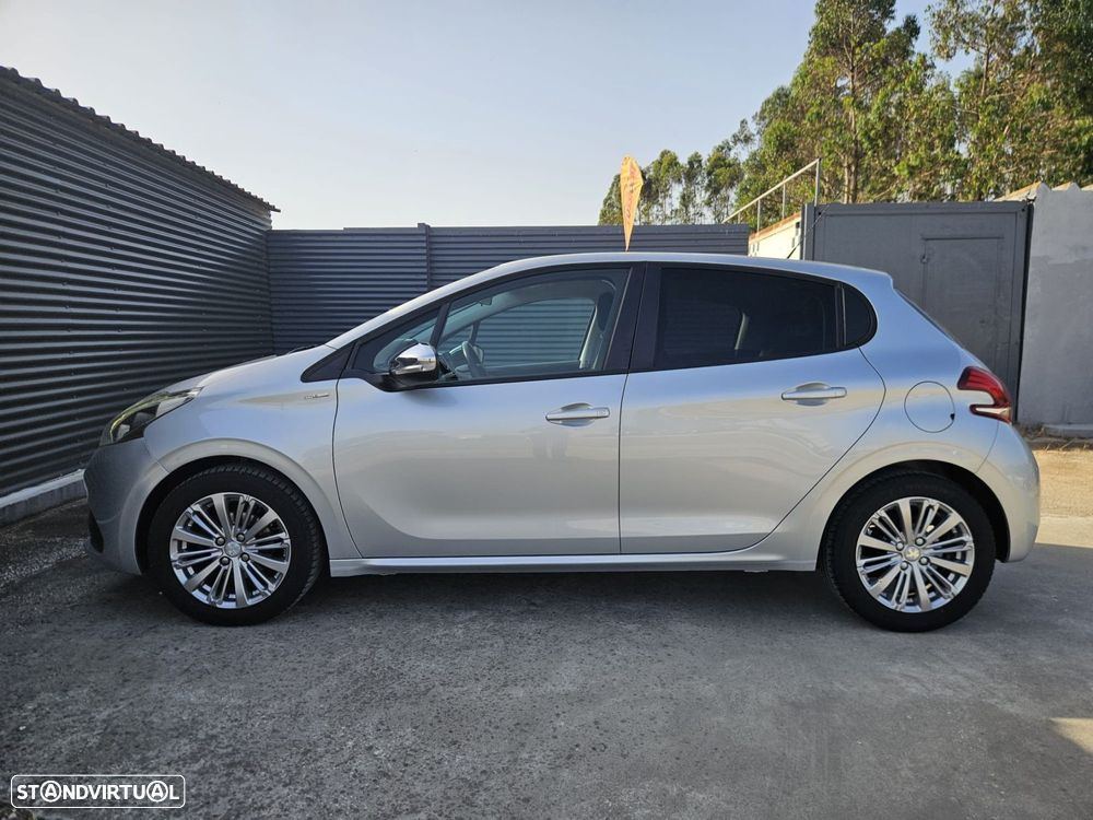 Peugeot 208 1.2 PureTech Style - 14