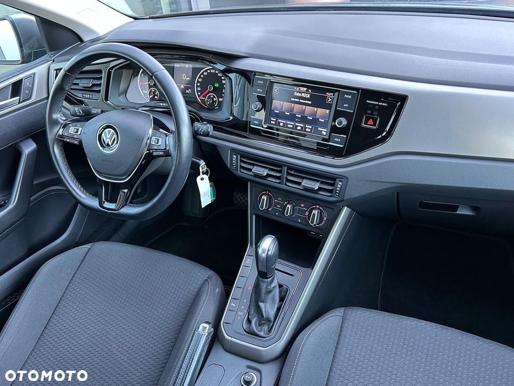 Volkswagen Polo 1.0 TSI Comfortline DSG - 17