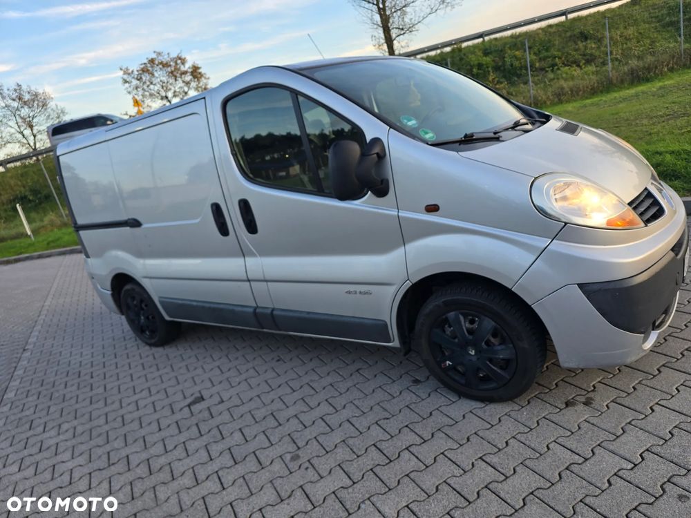 Renault Trafic - 13