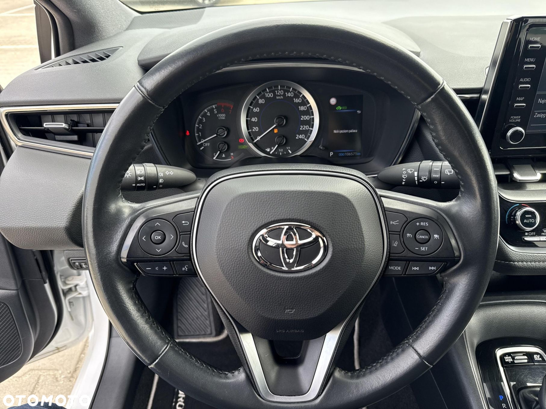 Toyota Corolla - 16