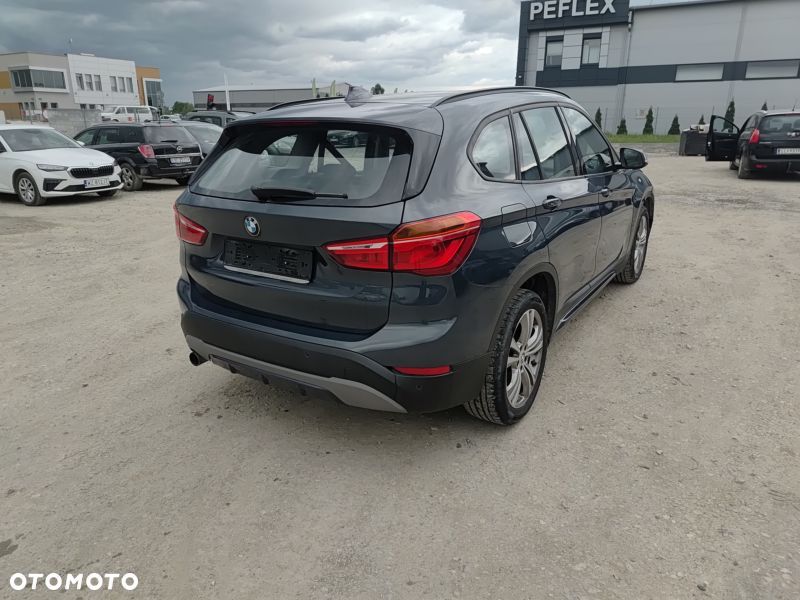 BMW X1 sDrive18i Advantage - 13