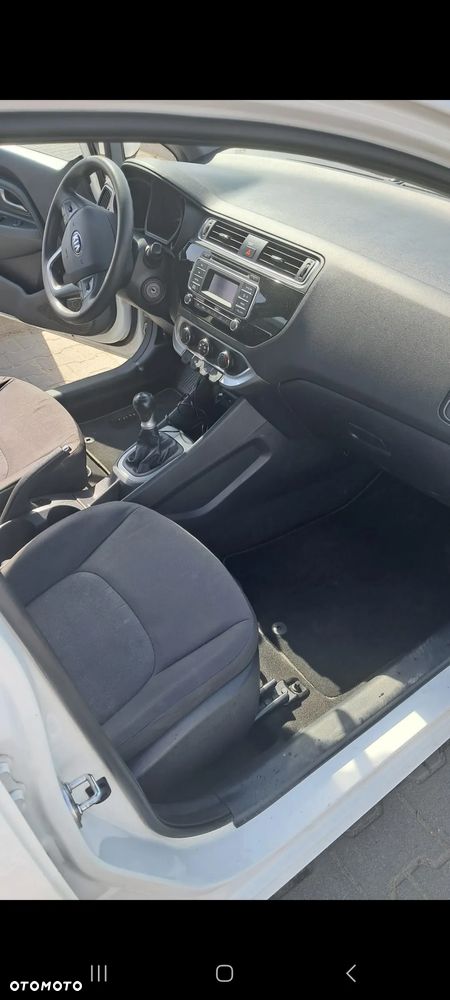 Kia Rio 1.2 M - 9