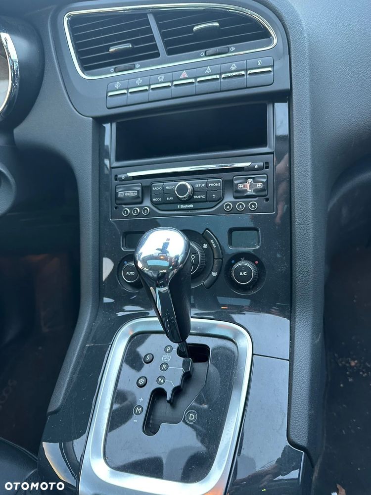 Peugeot 5008 - 18