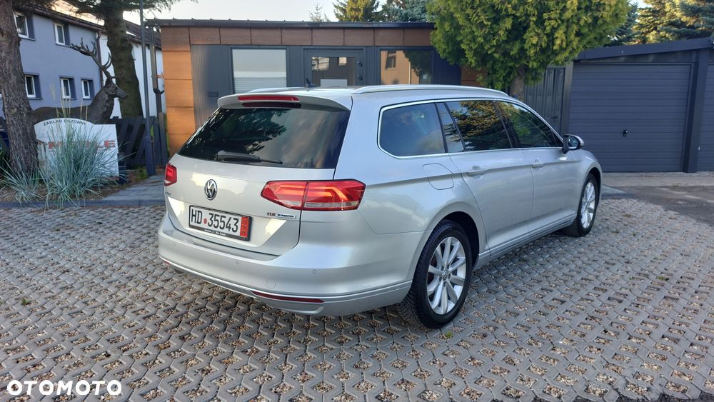 Volkswagen Passat - 12