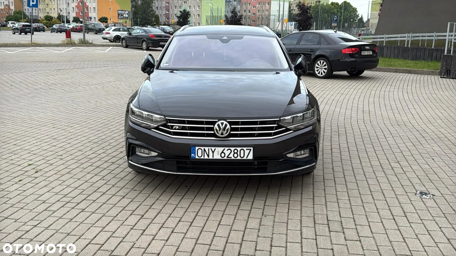 Volkswagen Passat - 2