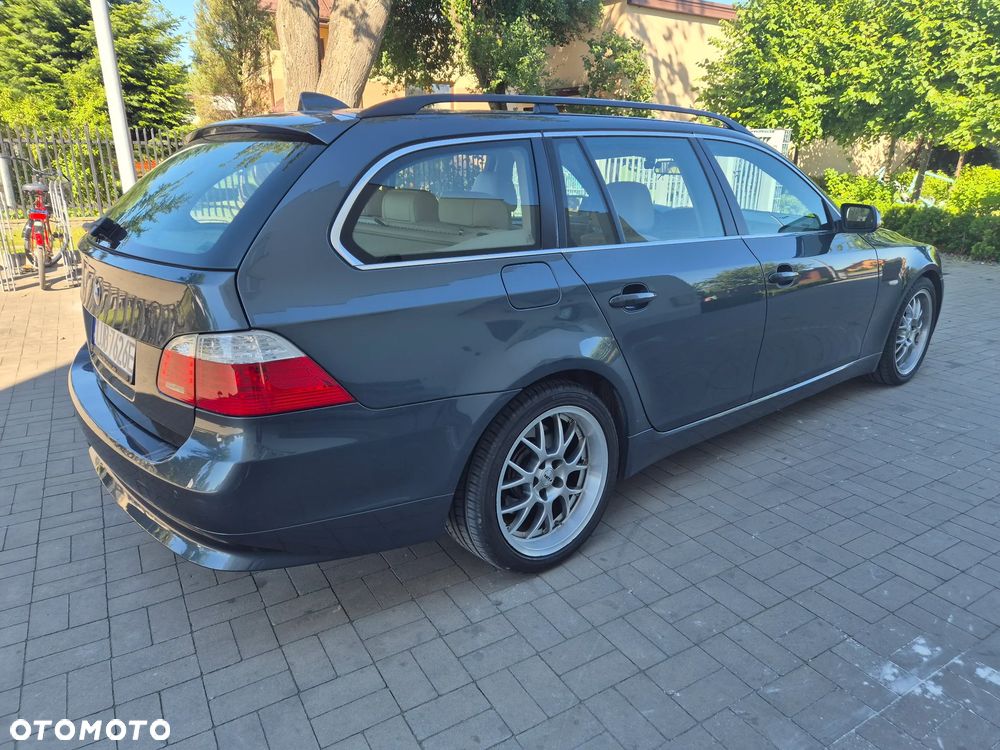 BMW 5 2007 photo 2