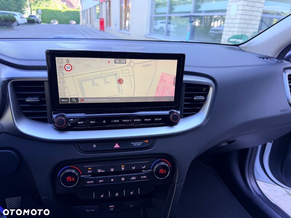 Kia Ceed 1.6 CRDi SCR L Business Line - 35
