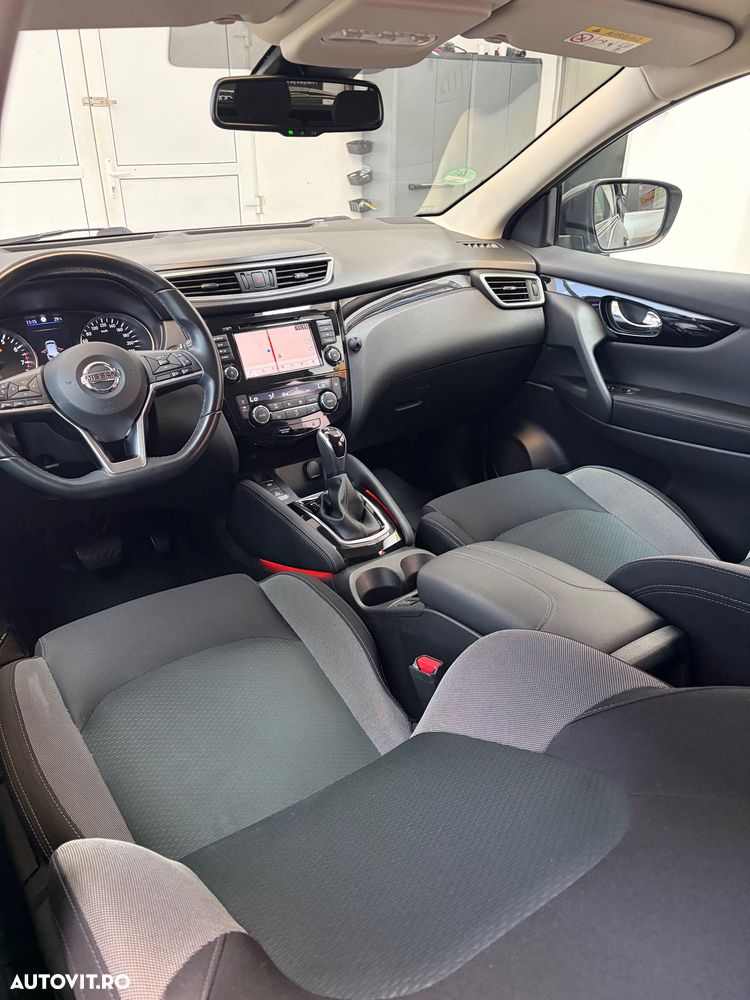 Nissan Qashqai 1.3 DIG-T DCT SHIRO - 4