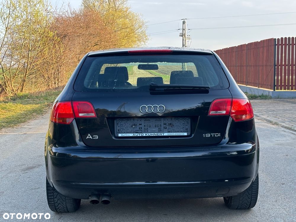 Audi A3 Sportback - 17