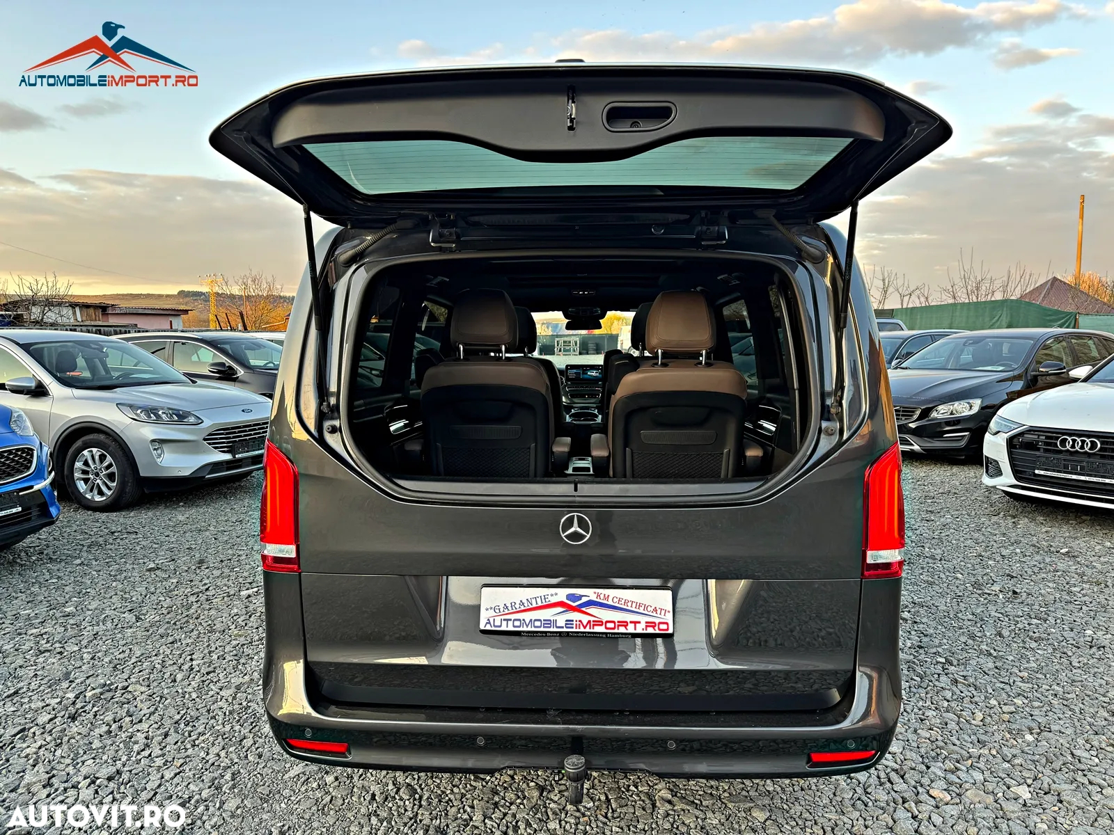 Mercedes-Benz V 300 d lang 4Matic 9G-TRONIC Exclusive Edition - 25