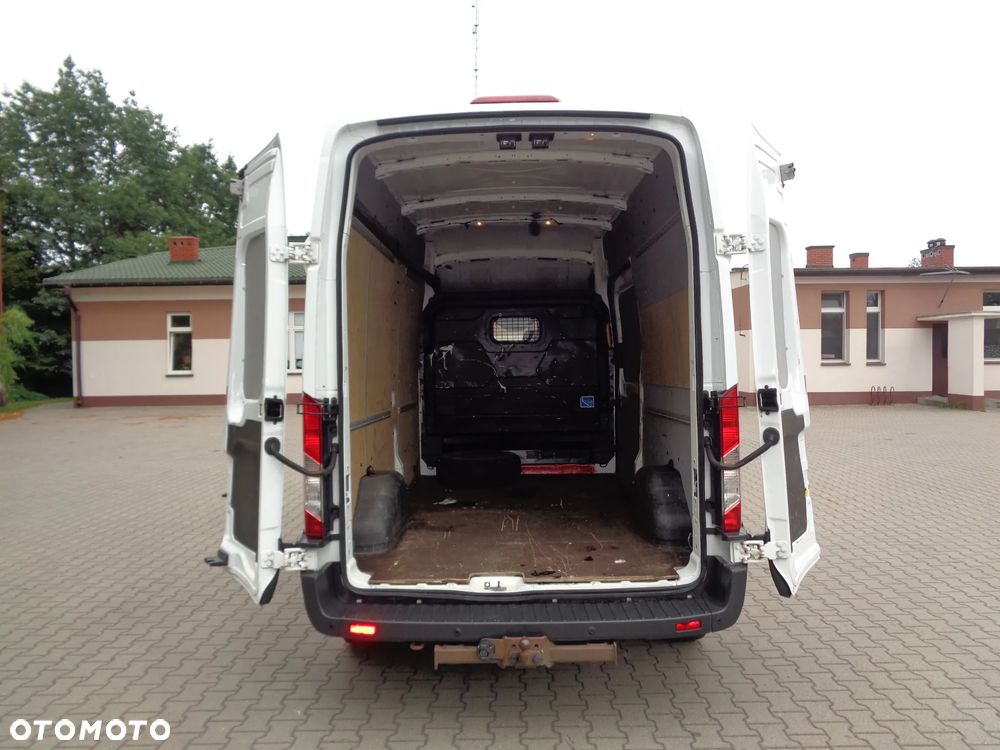 Ford Transit - 9