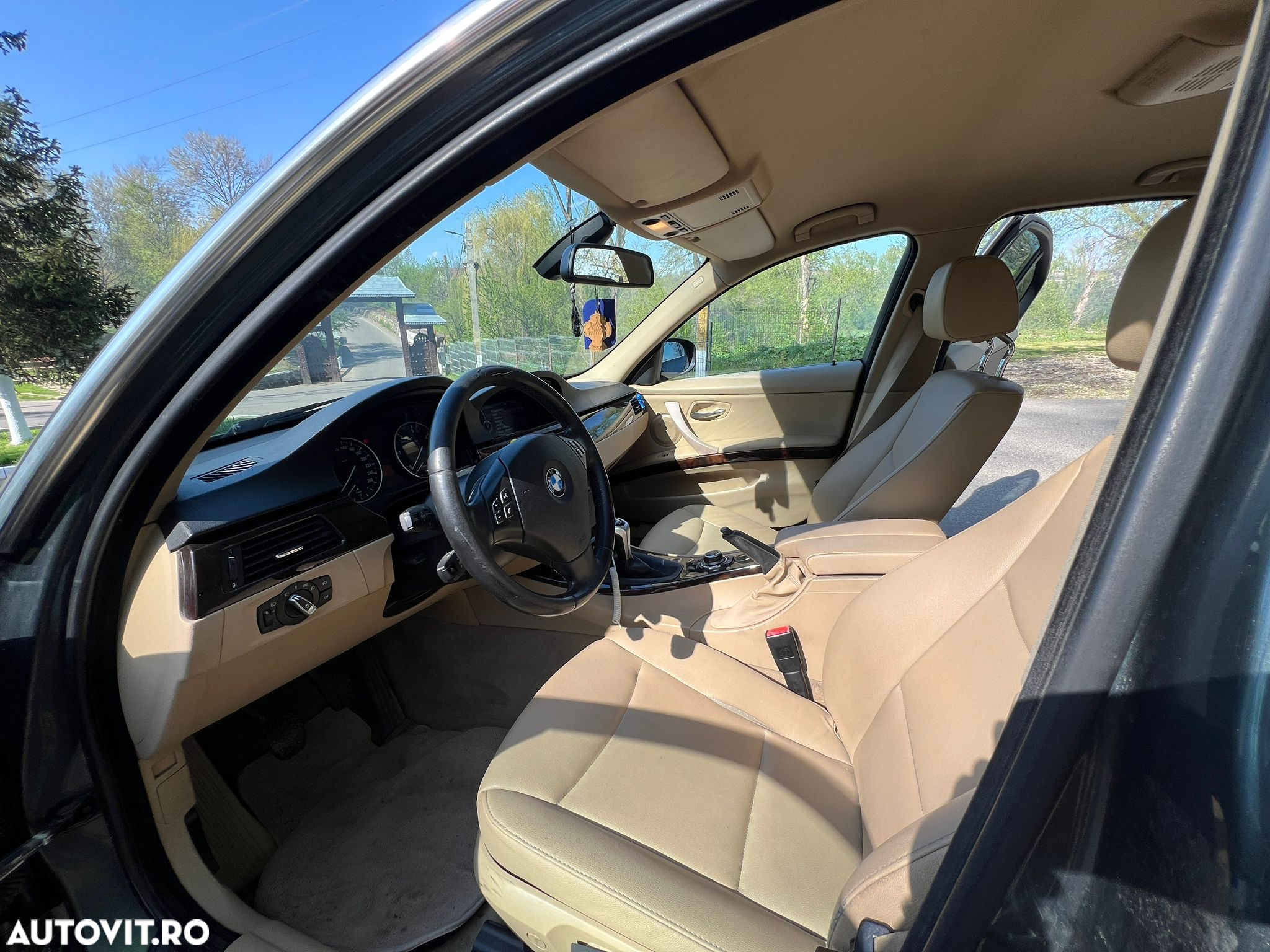 BMW Seria 3 318d - 5