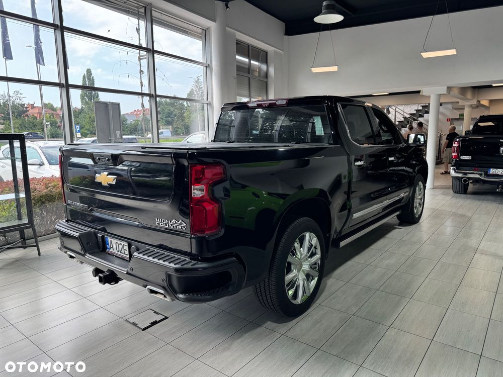 Chevrolet Silverado - 25