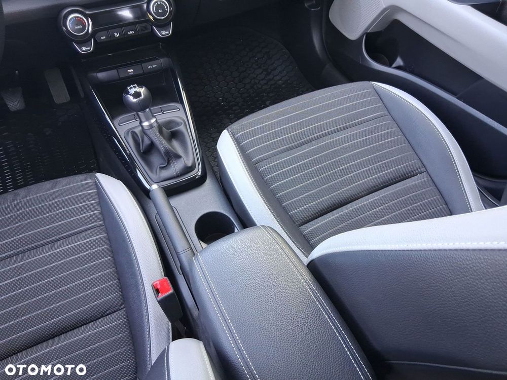 Kia Stonic 1.2 L - 15