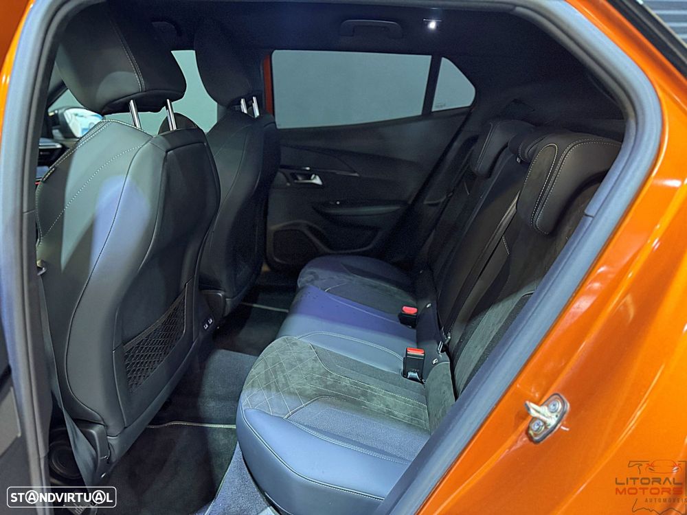 Peugeot 2008 PureTech 155 EAT8 GT Pack - 17