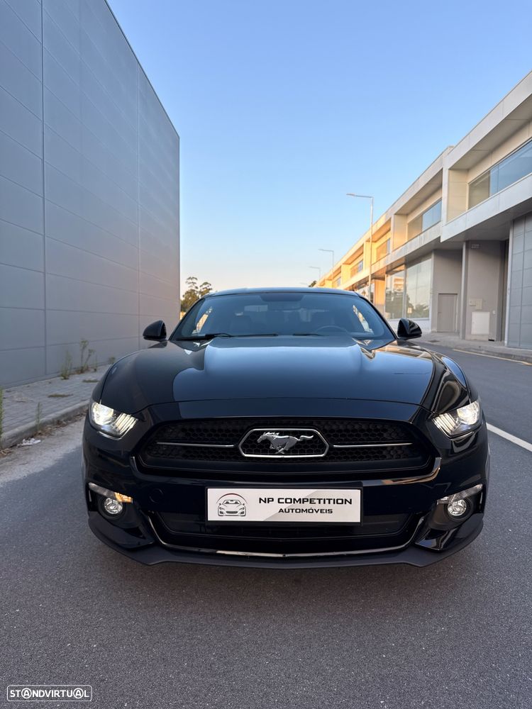 Ford Mustang 2.3i EcoBoost - 11