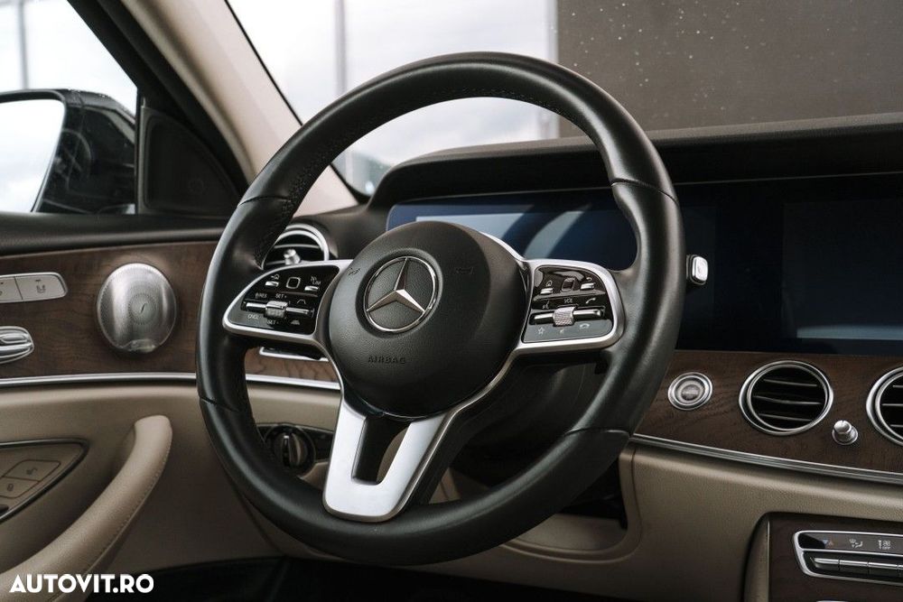 Mercedes-Benz E - 20