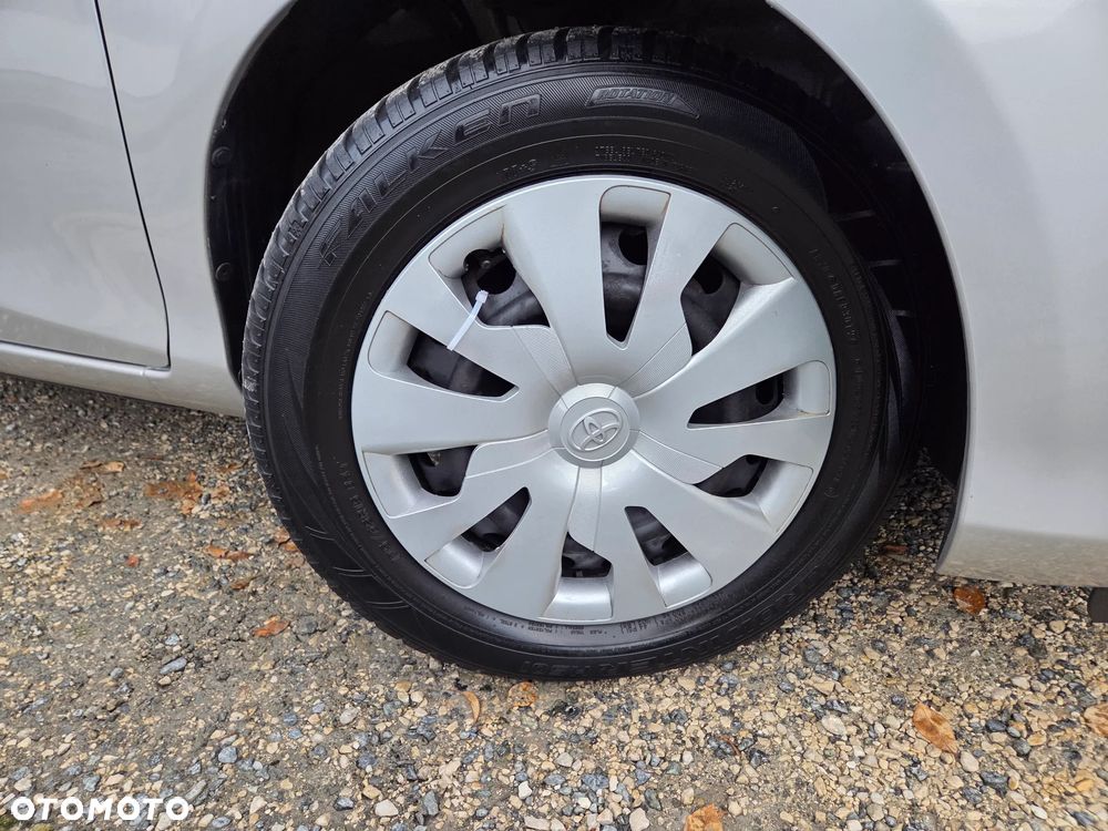 Toyota Yaris 1.33 Premium - 25