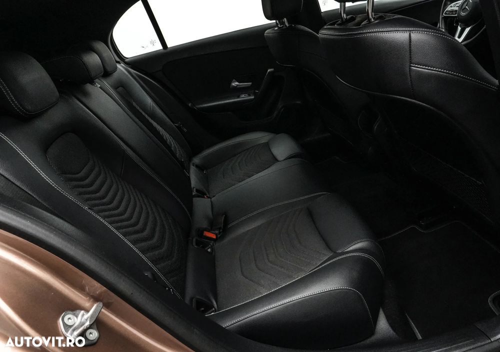 Mercedes-Benz A 200 d 8G-DCT Progressive Advanced - 16