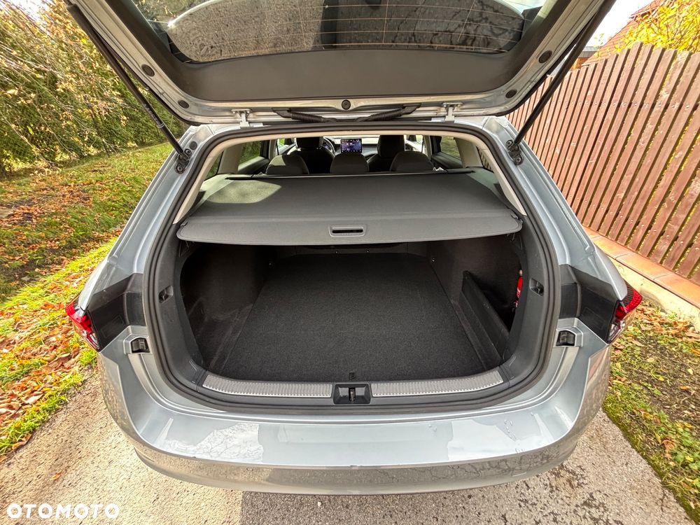 Skoda Superb 2.0 TDI SCR Essence DSG - 20