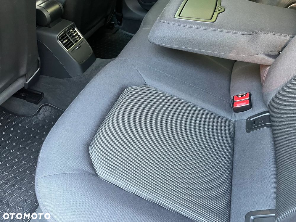 Audi A3 Sportback 1.5 TFSI cylinder on demand S tronic - 25