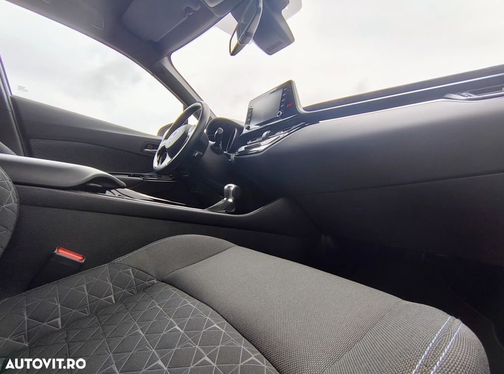 Toyota C-HR 1.8 HSD 122 CP 4x2 CVT Style - 6